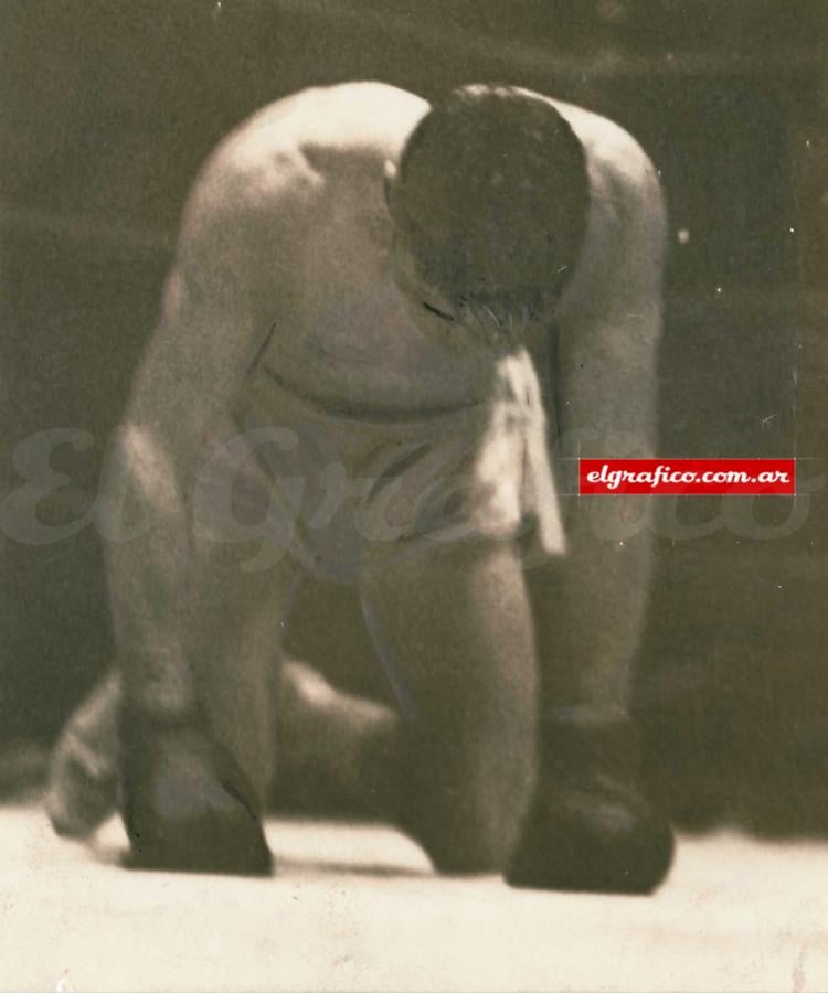 Imagen de Antonio Castroviejo en su caída definitiva. Esta fotografía ilustro esta nota en la edición de la revista en 1934.
