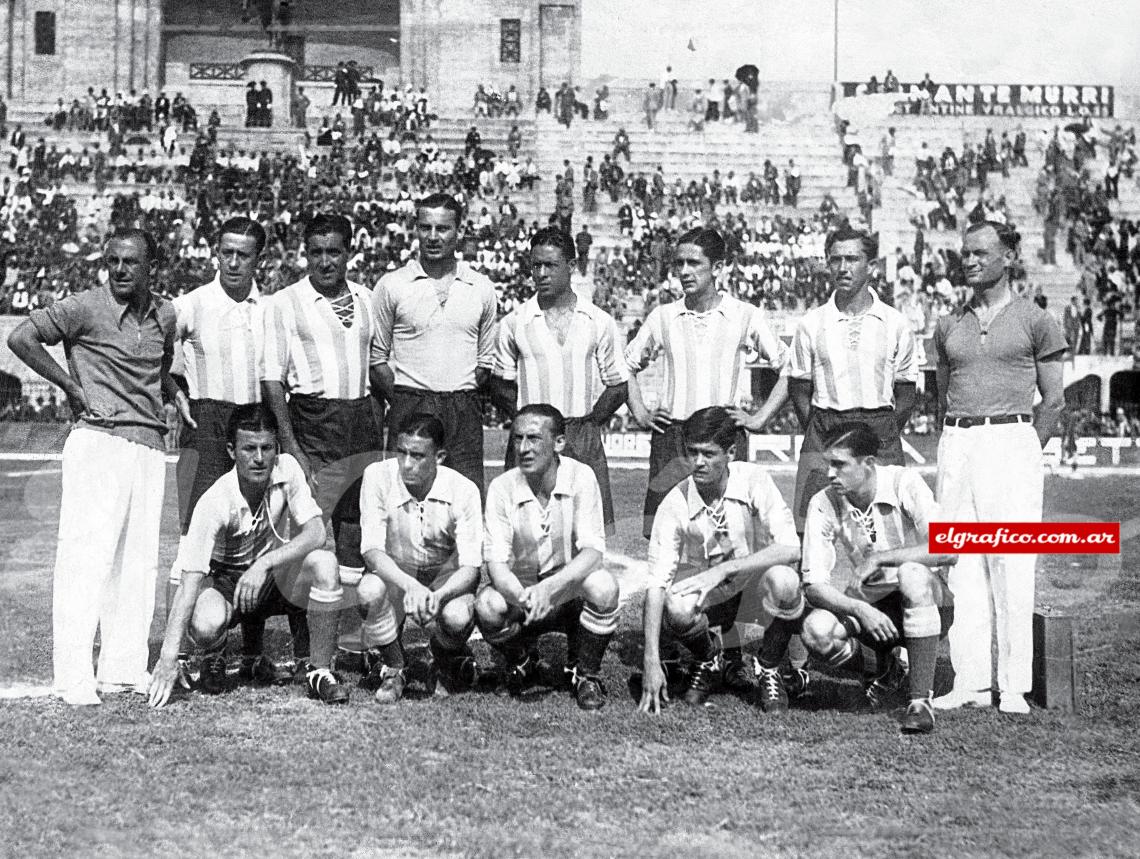 El seleccionado argentino amateur que cayó 3-2 ante los suecos. Arriba: Pedevilla, Belis, Freschi, Nehín, Urbieta Sosa, Arcadio López. Abajo: Rúa, Wilde, Devincenzi, Galateo e Irañeta.