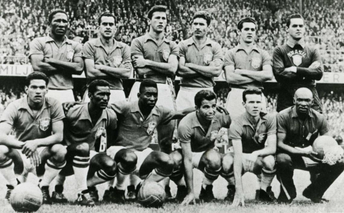 Imagen El equipo que conquisto el Mundial frente al local en la final: Djalma Santos, Zito, Bellini, Nilton Santos, Orlando y Gilmar; Garrincha, Didí, Pelé, Vavá y Zagallo.