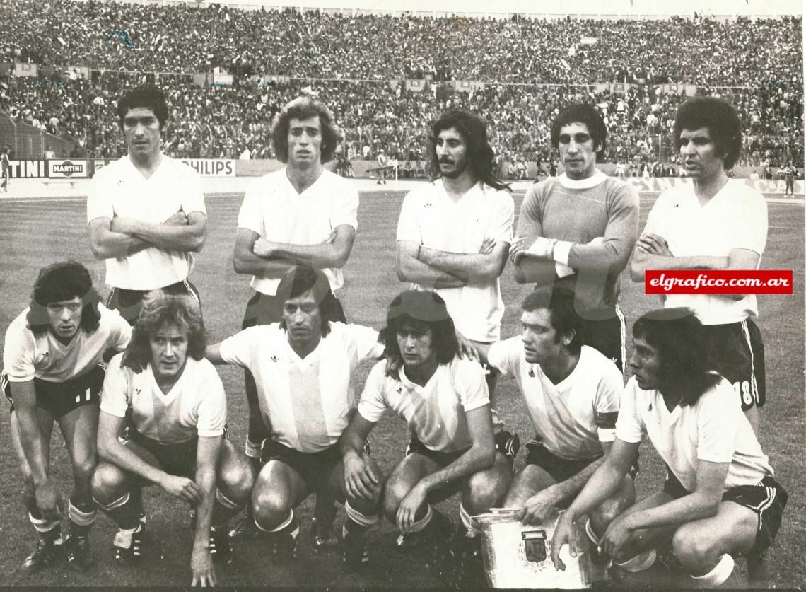 Los titulares de Argentina en el segundo partido de la Selección en Alemania 74 frente a Italia: Sa, Wolff, Ayala, Carnevali y Telch, Houseman, Babington, Yazalde, Kempes, Perfumo y Heredia.