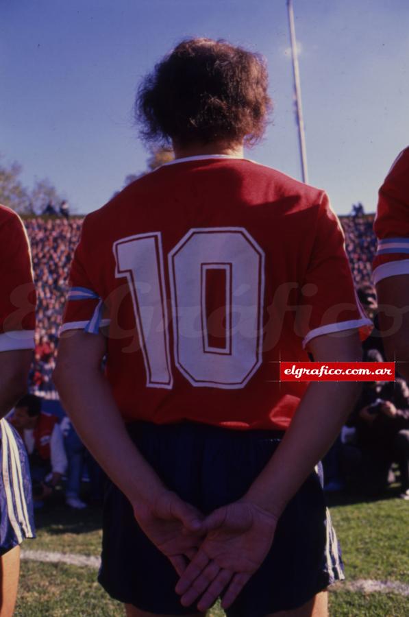 Ricardo Enrique Bochini, un 10.con categoría de maestro.