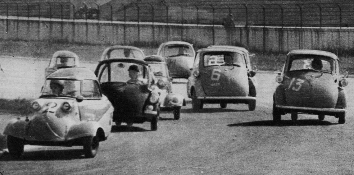 Imagen  El "ratón" al frente, y los gatos detrás suyo: el "Messerschmitt" de Olivares pudo tomar la punta, pero después los "Heinkel" e "Isetta" (de motor más grande) pasaron al frente.