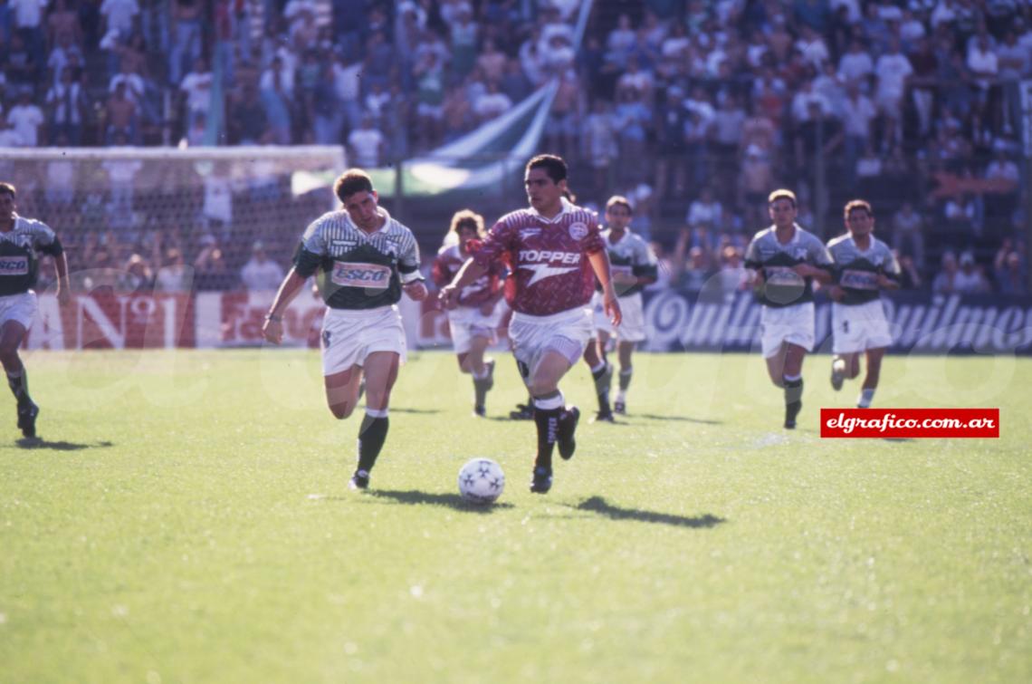 Imagen En el Granate conquistó la COPA CONMEBOL 1996, el primer título internacional del club.
