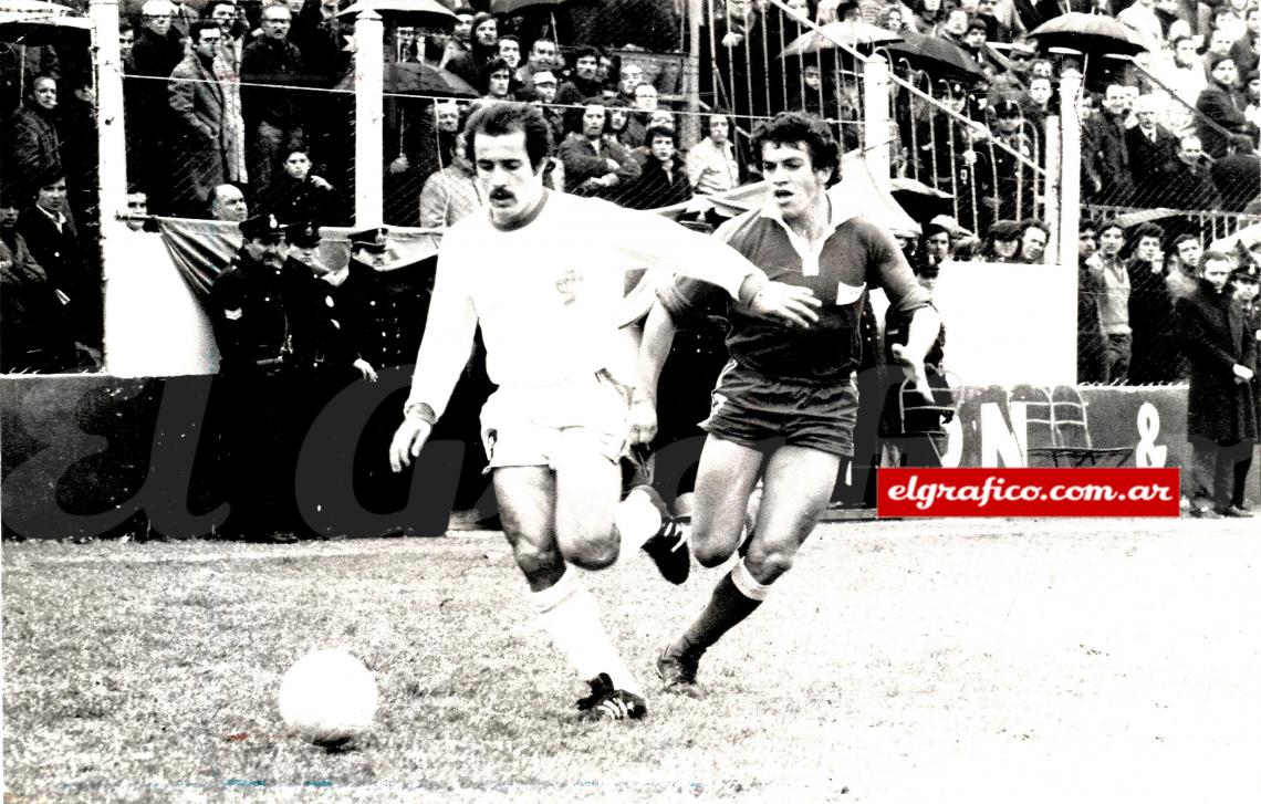 En 1973 llegó a Huracán y se consagra Campeón Metropolitano.