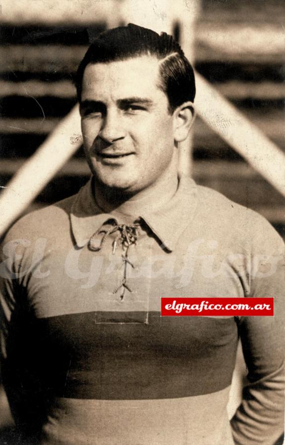 Imagen Integrando la línea media en Boca, Fortunato ganó las Copas Ibarguren 1924 y Competencia Jockey Club 1925 y el campeonato de 1926. En 1925 obtuvo la Copa Ibarguren con Huracán.
