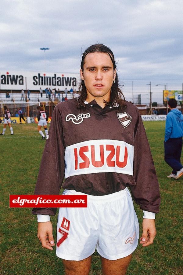 A Platense llegó porque le quedaba cerca del psicólogo, al que dejaba plantado.