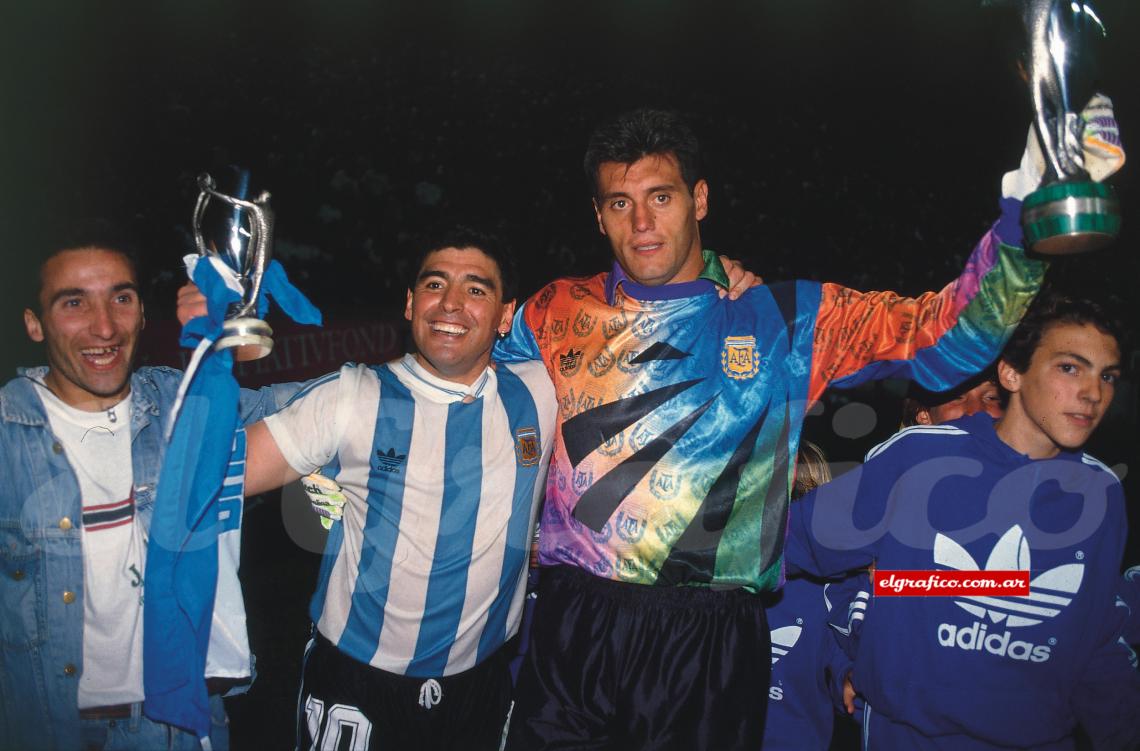 Imagen Con Maradona compartió una época dorada de la Selección, con la que ganó cinco títulos.