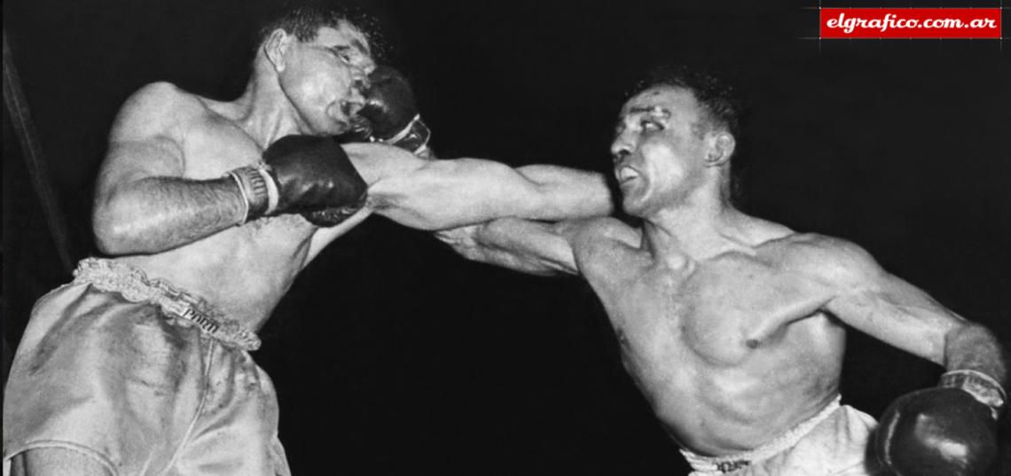 Legendaria imágen de El Gráfico en la última pelea de 1953.
