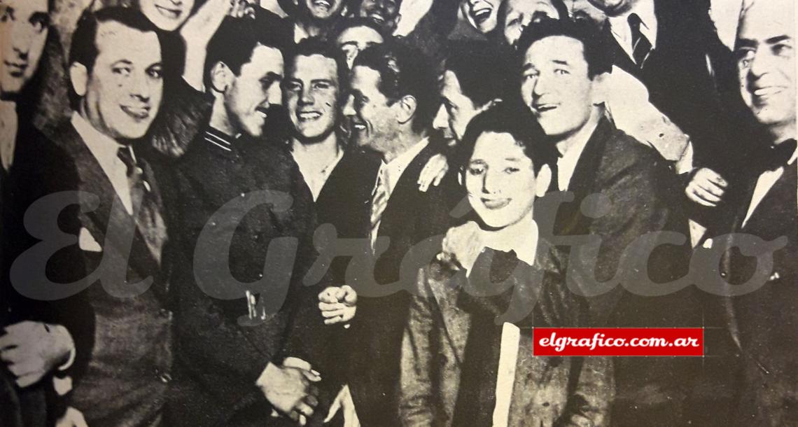 De la misma época, con Remato Cesarini, Eladio Vaschetto, gran jugador hoy radicado en México, y un sinfín de hinchas y amigos.