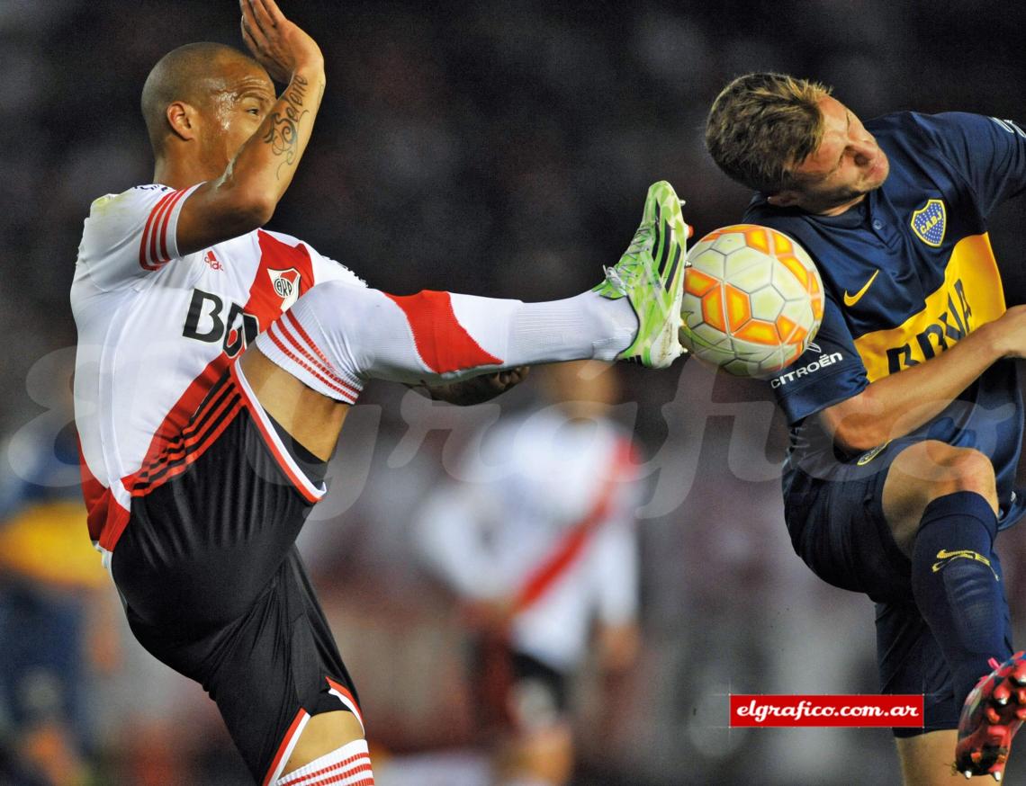 Imagen Sánchez va fuerte. Así jugó River.