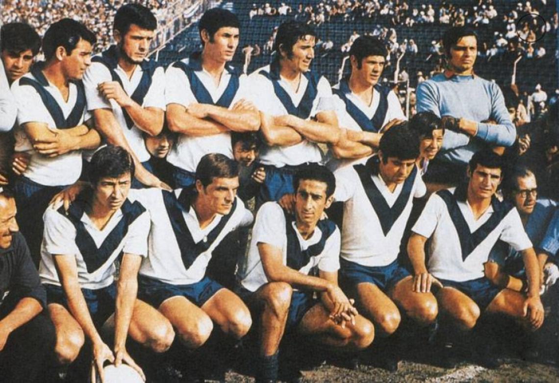 Los que fueron titulares el partido final. Parados: Gallo, Solórzano, Zóttola, Ovejero, Atela y Marín. Agachados: Moreyra, Luna, Wehbe, Willington y Nogara.
