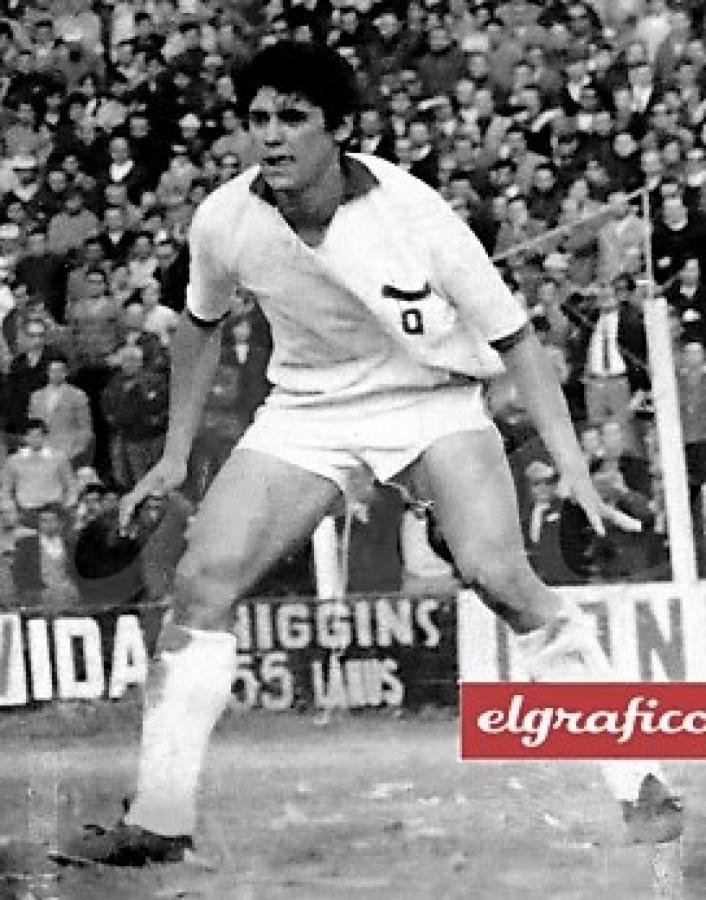 Imagen Poco después de esta nota, Touriño fue comprado por el Real Madrid donde tuvo un brillante desempeño a lo largo de 6 temporadas, donde ganó tres Ligas y dos Copas de España.