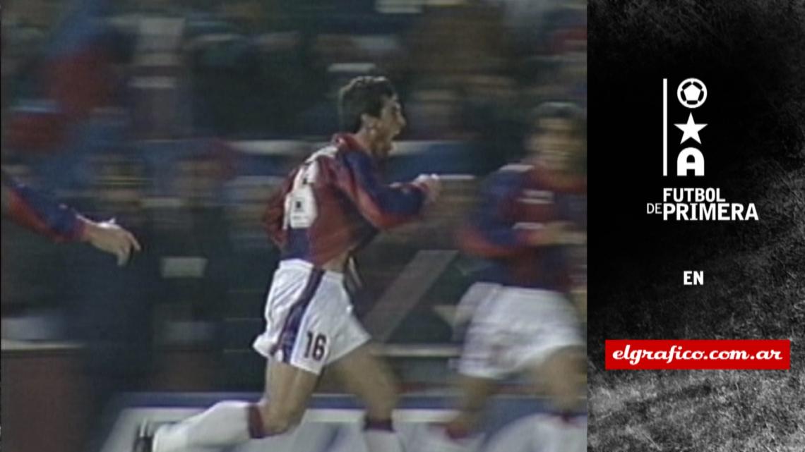 1995. San Lorenzo le gana el campeonato a Gimnasia | El Gráfico