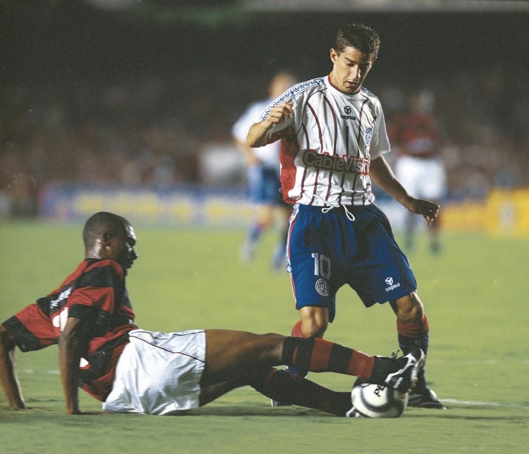 Imagen Durante el tránsito por la Copa Mercosur, en la final frente a Flamengo.