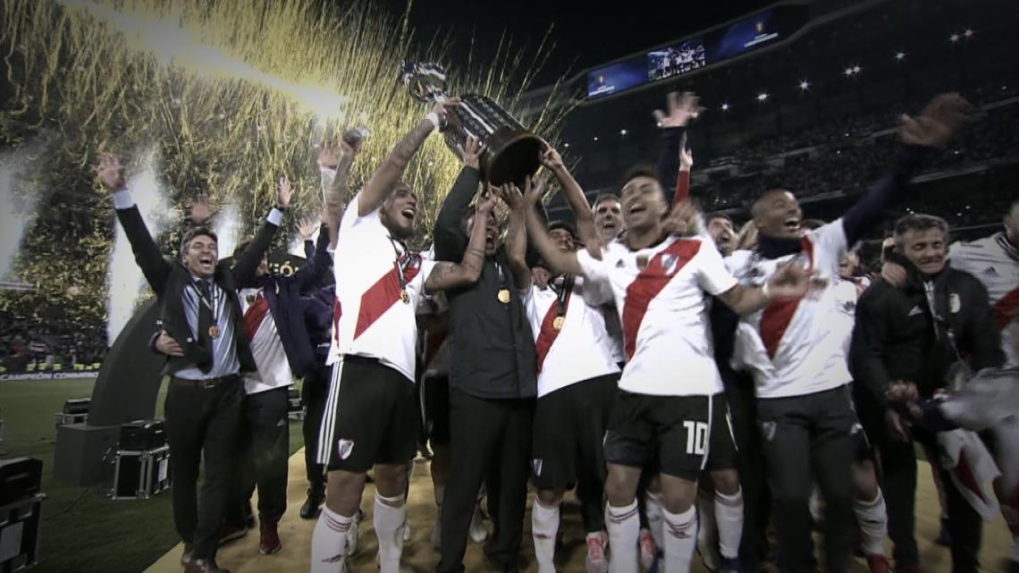 Imagen La última de River: Hace poco más de un mes, en el Santiago Bernabeu, frente a Boca en una Copa que quedará para la historia.