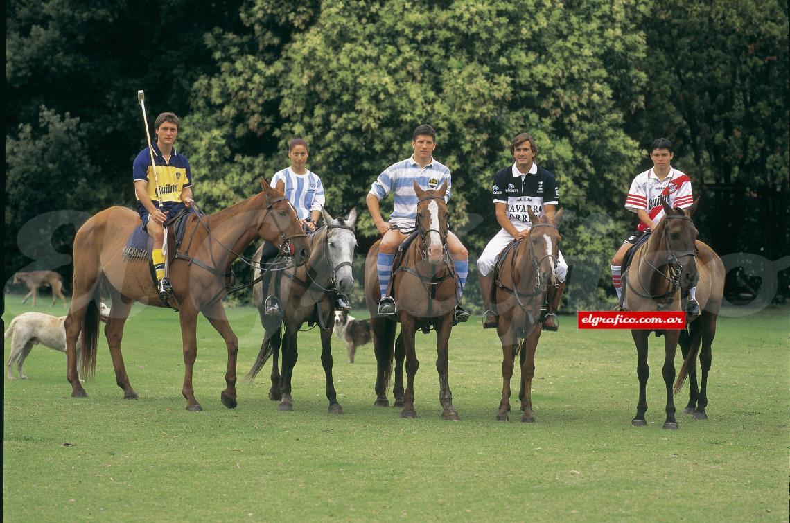 Club La Martina: Guillermo Barros Schelotto, Andra González, Manuel Contepomi, Adolfo Cambiaso y Javier Saviola. A caballo de un año lleno de luces.