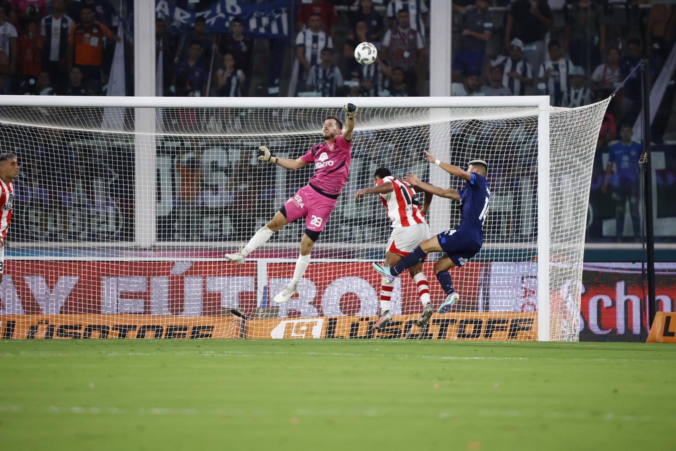 Instituto y Talleres empataron en un partidazo en el Kempes | El Gráfico