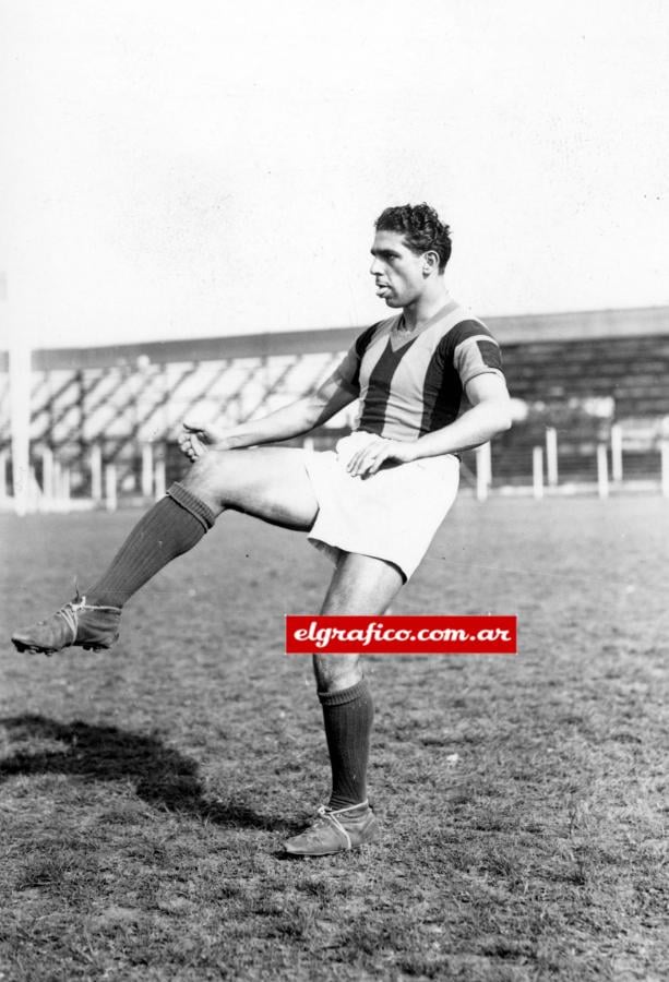 Martino jugó 233 partidos en San Lorenzo y convirtió 142 goles.