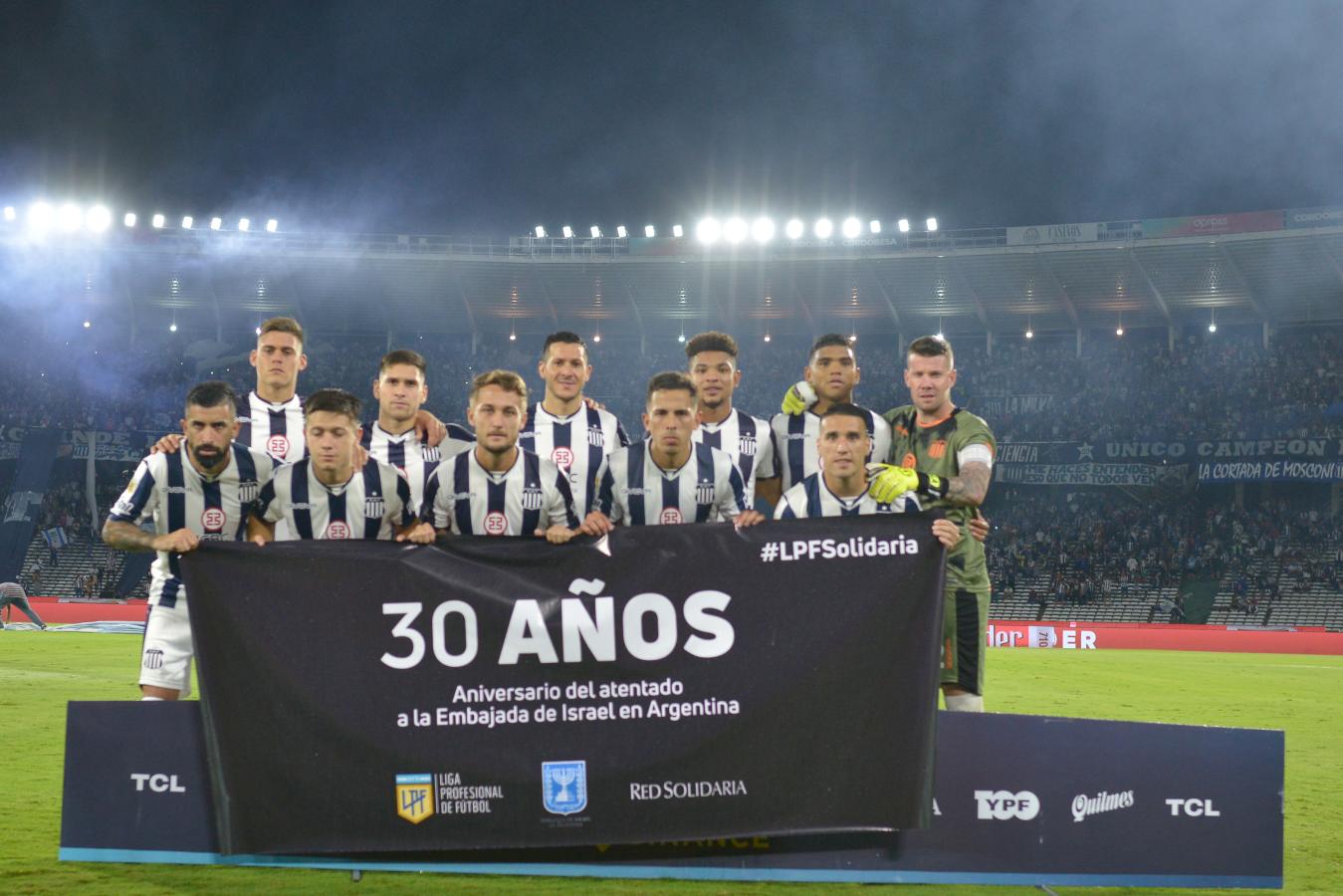 Imagen Ángel Hoyos dejó de ser el entrenador de Talleres tras el 0-1 contra San Lorenzo (@CATalleresdecba)