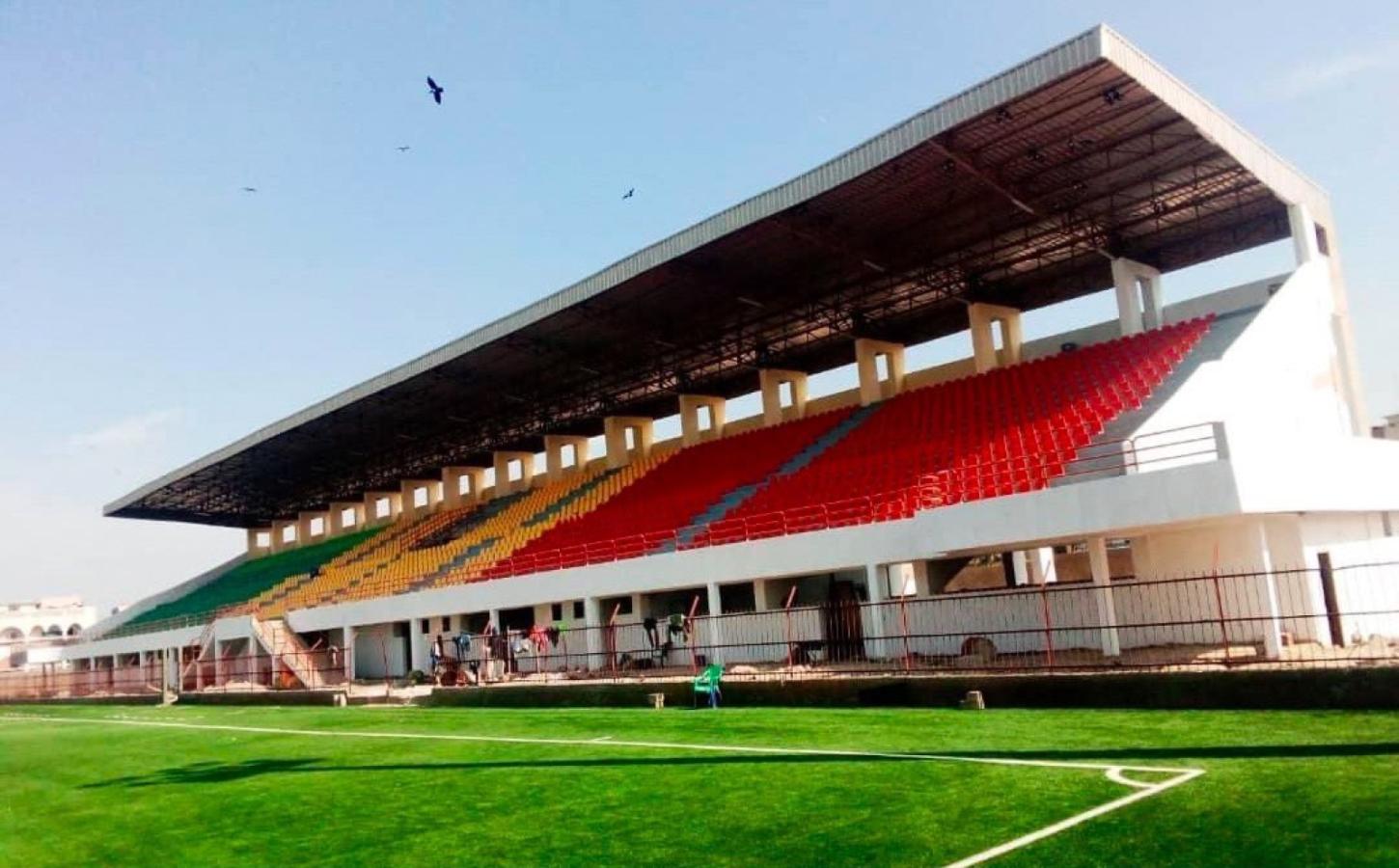 Imagen La espectacular tribuna del estadio construido gracias al aporte de Mané.
