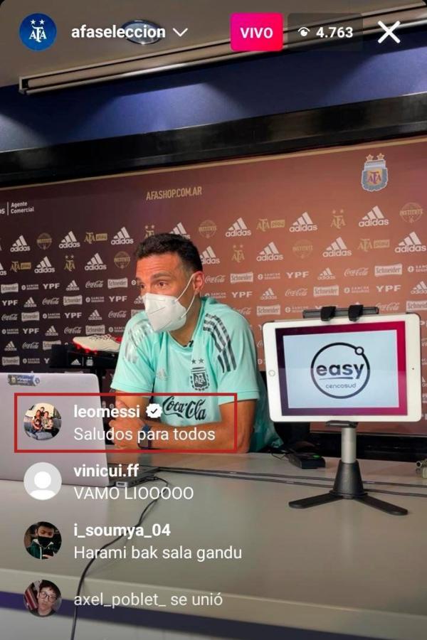 Imagen La sorpresiva aparición del capitán argentino en plena rueda de prensa de Scaloni causó furor en las redes.