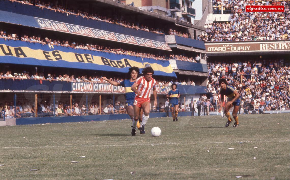 Imagen El sanjuanino Fernando Husef Alí fue una de las figuras del mejor equipo de Unión en Primera, subcampeón del Nacional 79. El Turco es el máximo goleador Tatengue en la historia.