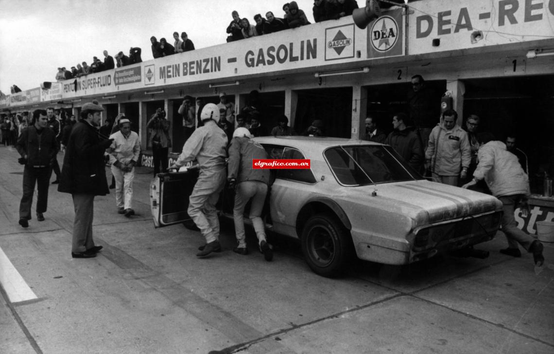 Franco releva a Copello.