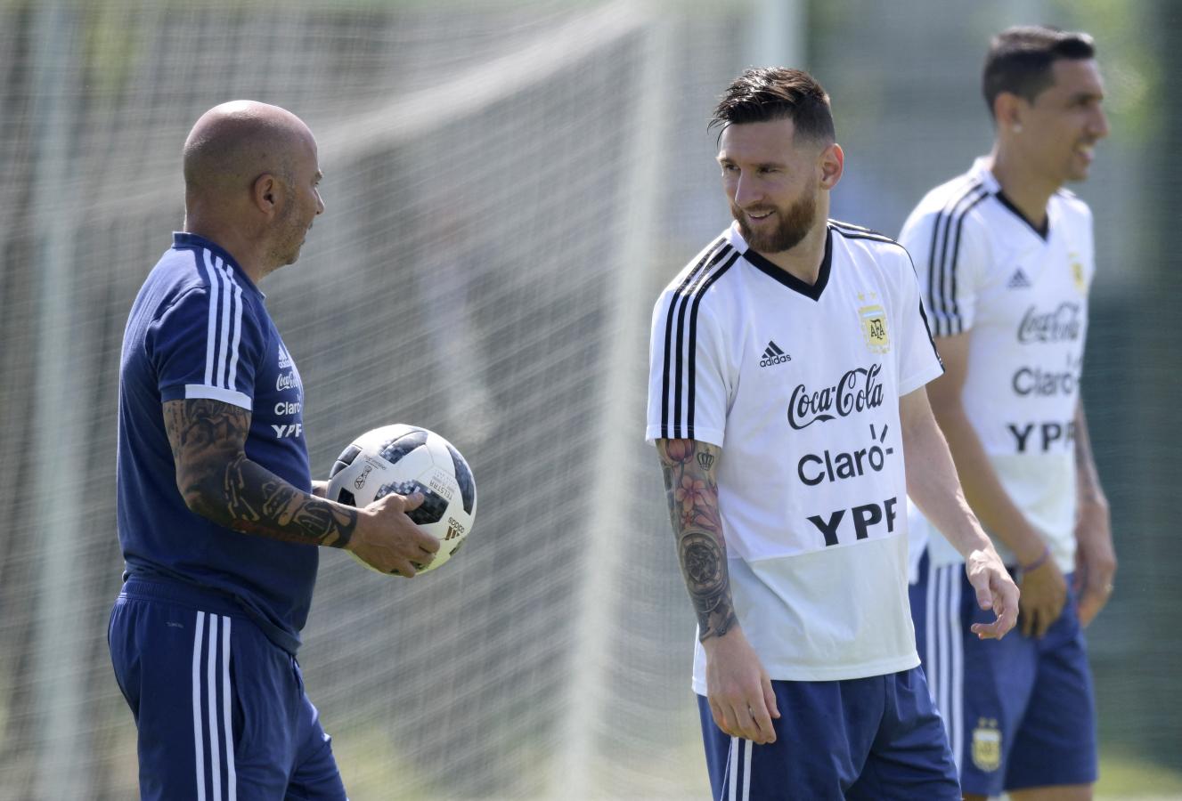 Imagen Messi y Sampaoli en Rusia. Crédito JUAN MABROMATA / AFP 