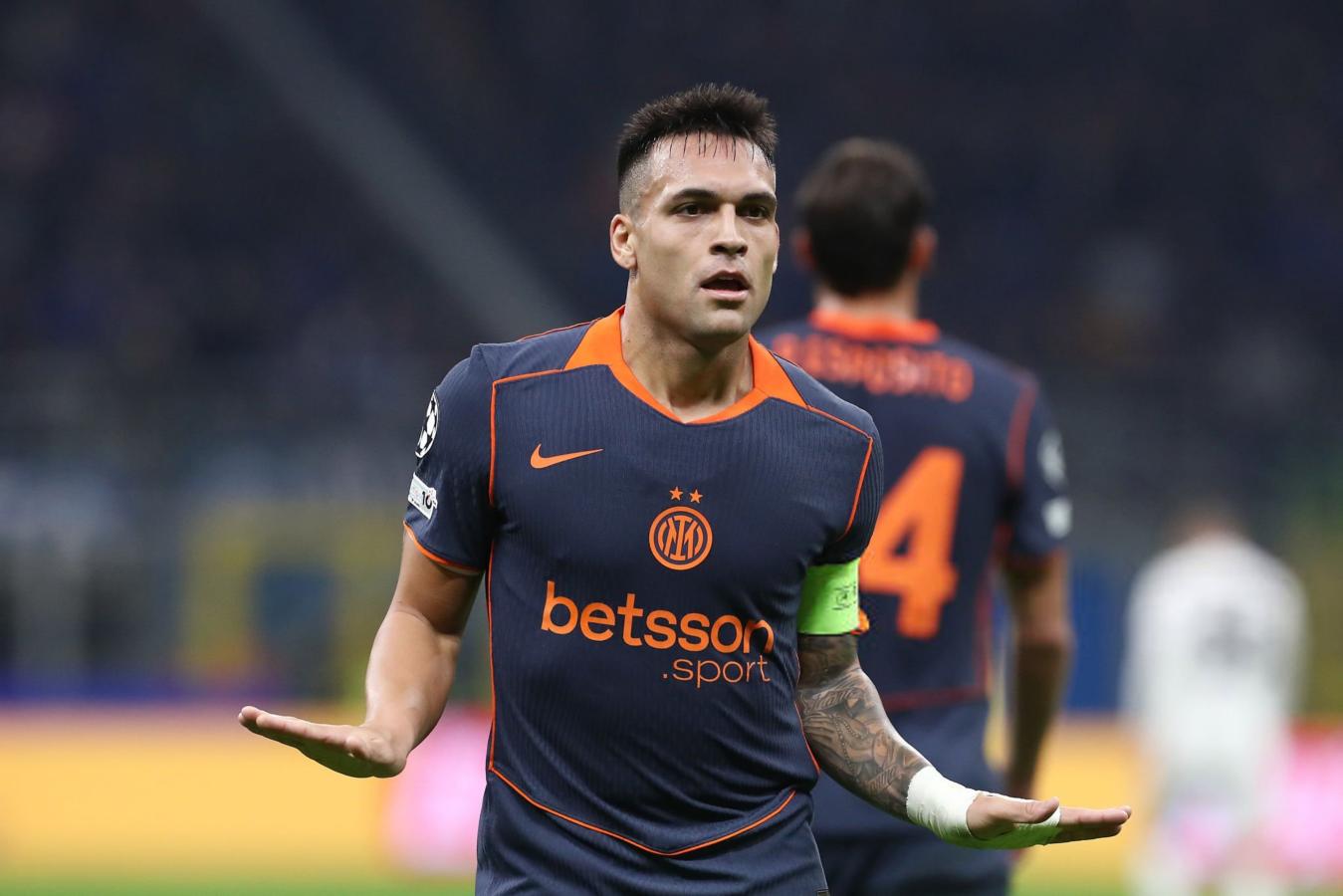 Imagen Lautaro le dedicó el gol a su ex compañero Hakimi, quien sufrió una lesión.