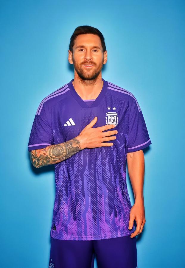Imagen Messi posó con la nueva equipación.