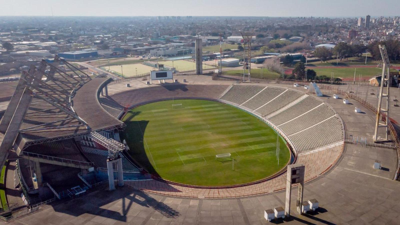 Imagen Panorámica del mítico estadio José María Minella de Mar del Plata.