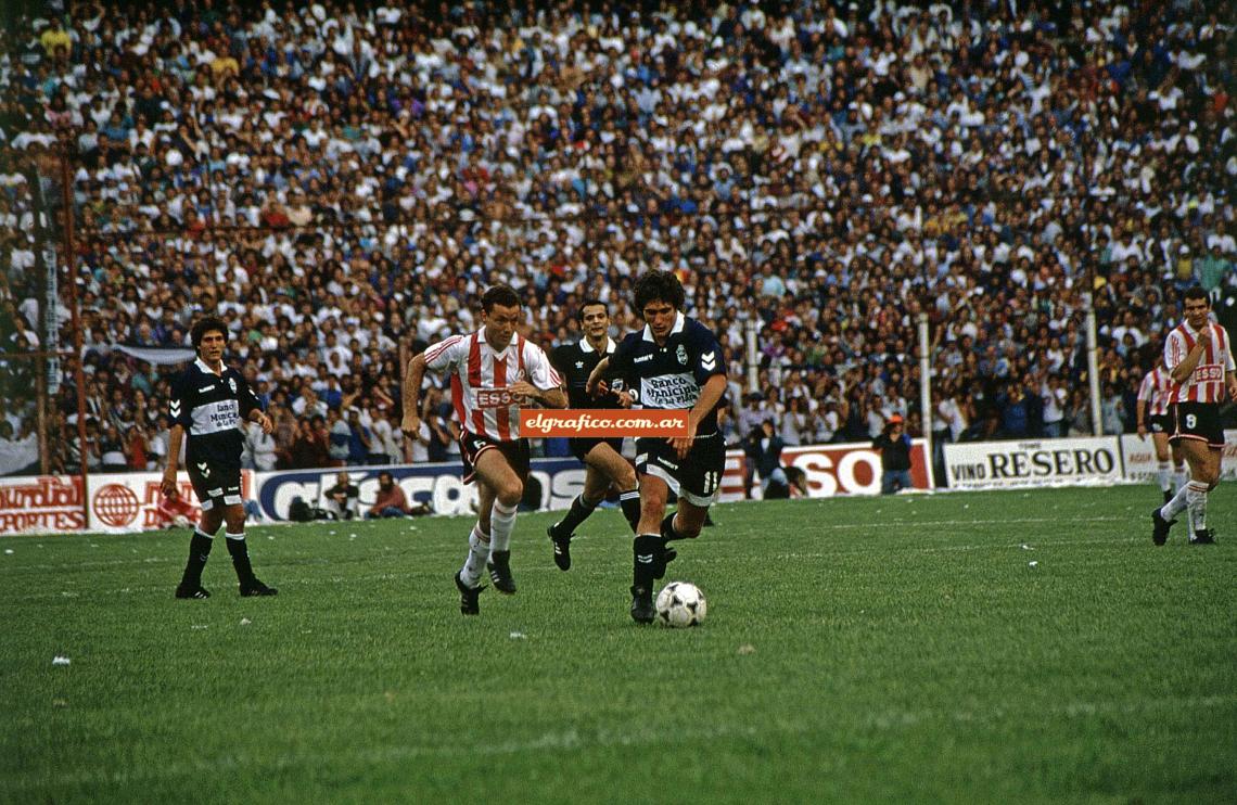 Imagen Los Mellizos disputan el clásico platense.