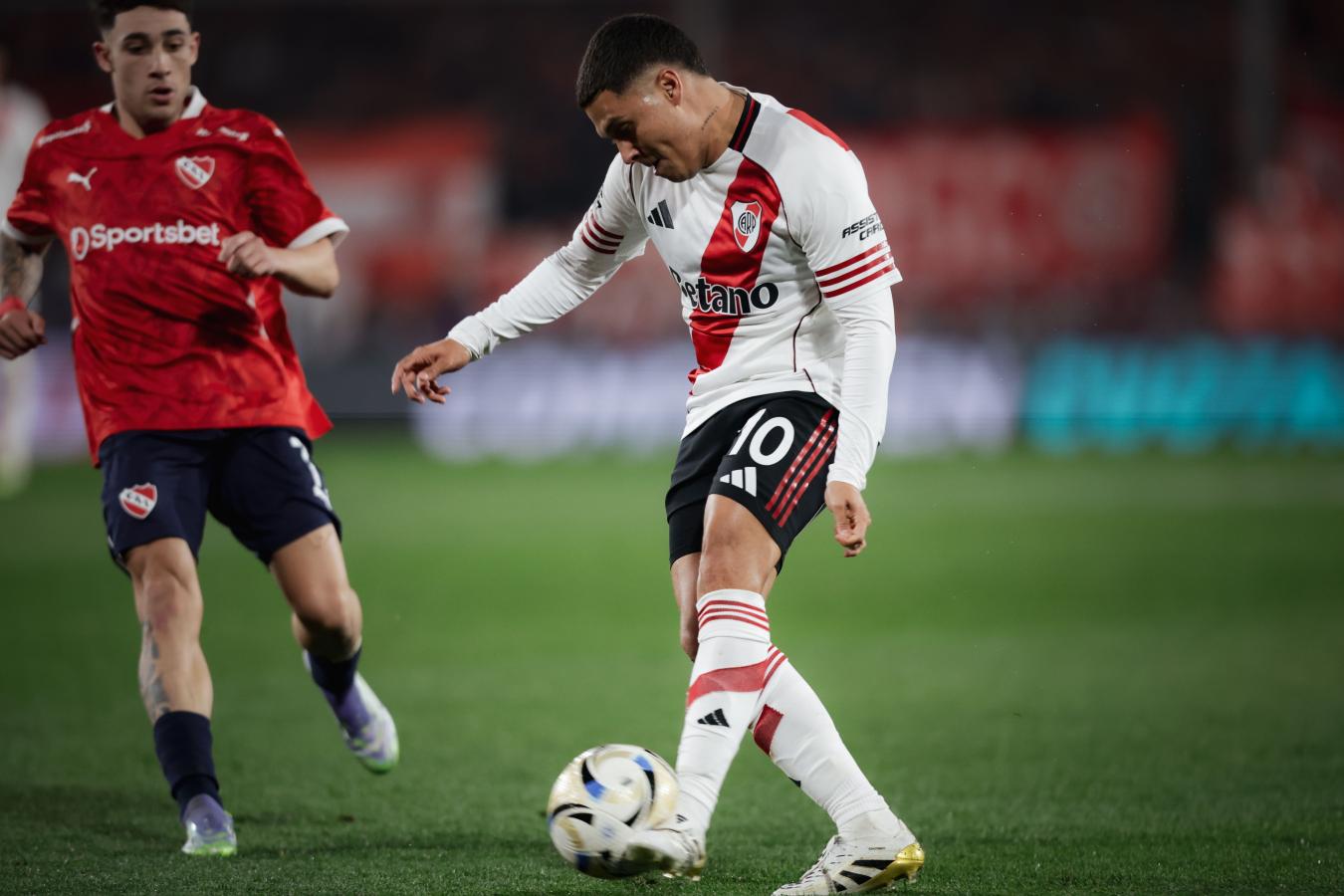 Imagen Juanfer Quintero todavía no inició ningún partido desde su regreso a River. Fotobaires.