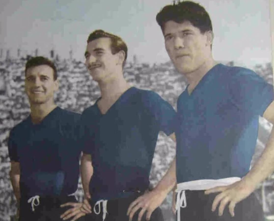 Maschio, Angelillo y Sívori. Los italianos ya hacen cuentas, por anticipado, de su "ITALIA ONU" (Naciones Unidas) y la fuerza que a ella de darle el fútbol de la escuela de estos jugadores.