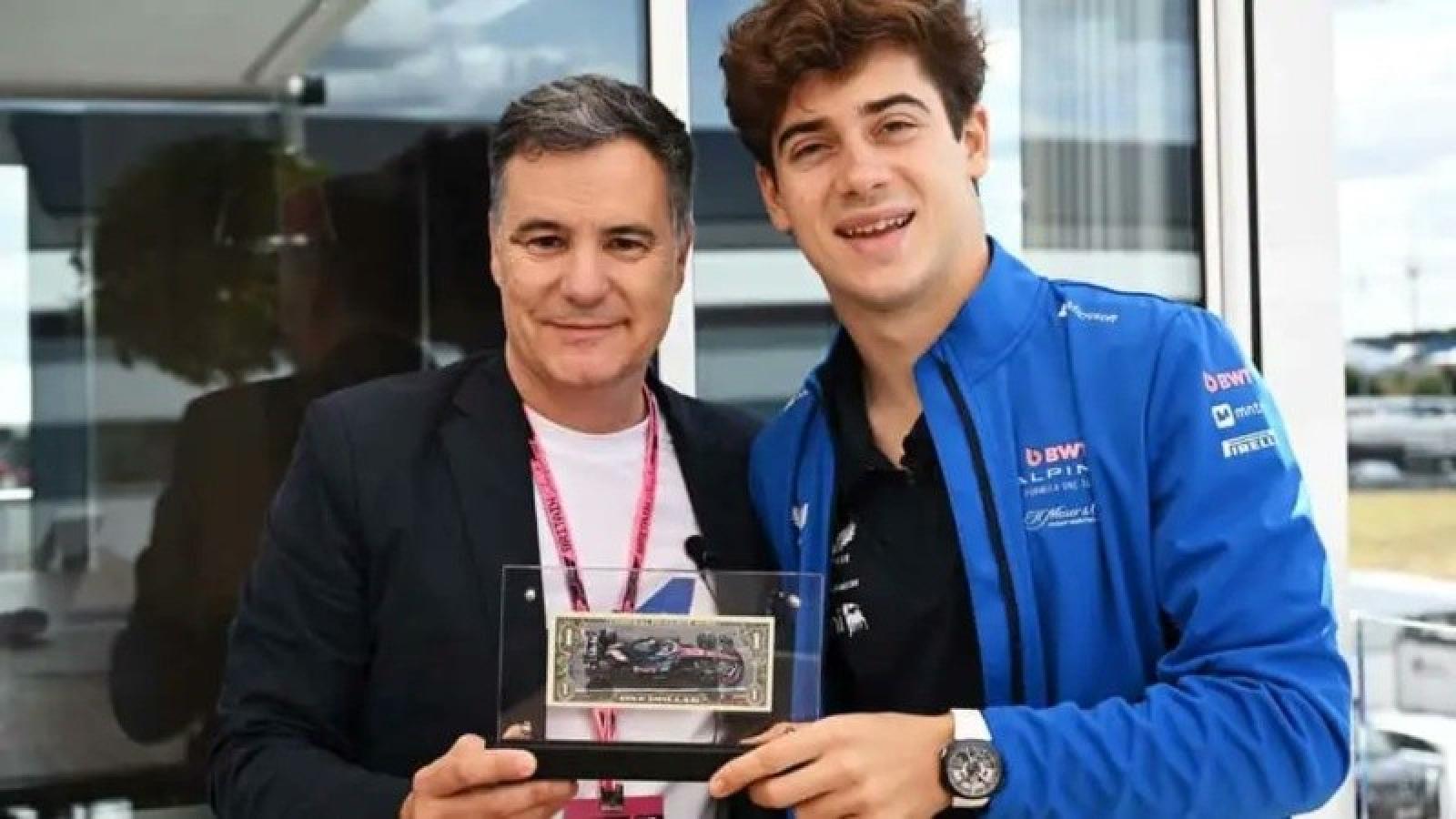 Imagen Pablo Sibilla, presidente de Renault Argentina, junto a Colapinto.