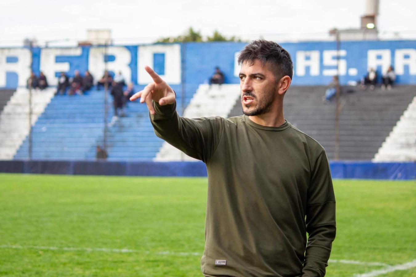 Imagen Santiago Fredes, entrenador de Luján, murió a los 35 años.