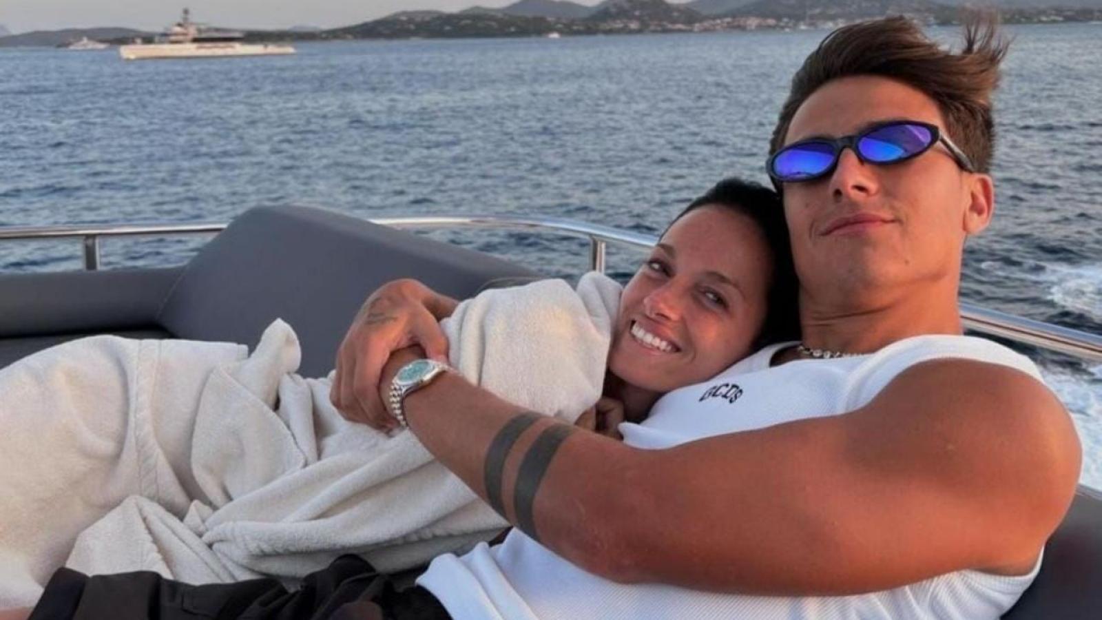 Imagen Oriana Sabatini obligó a Dybala a dejar de comerse las uñas: "no nos casamos".