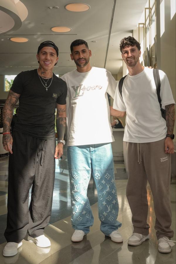 Imagen Enzo Fernández, Cuti Romero y Marcos Senesi, los primeros de la Selección Argentina.