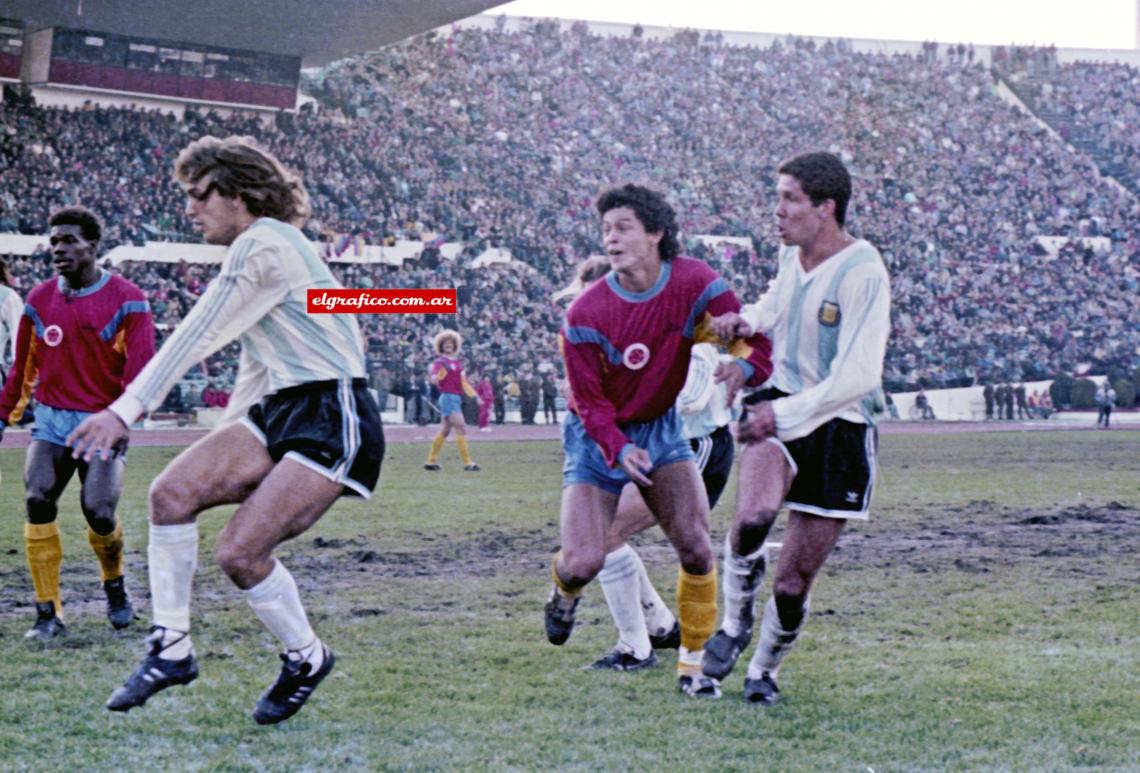 Imagen GOL SIMEONE A COLOMBIA 5