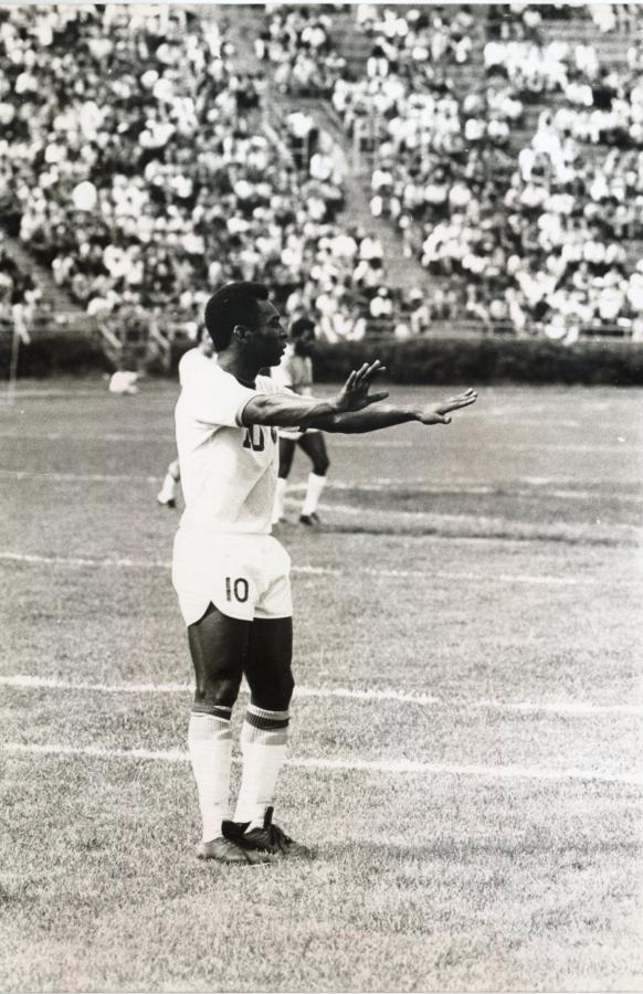 Imagen Pelé, durante su paso por Cosmos. Archivo El Gráfico.