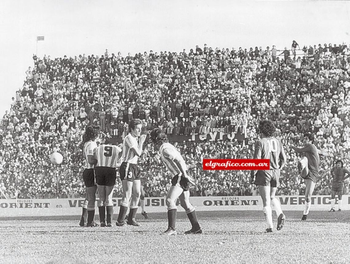 Imagen Un tiro libre contra Racing, en Córdoba, ya veterano.