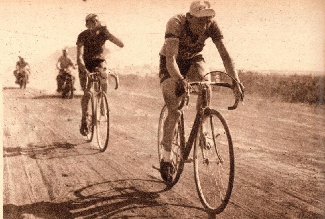 Imagen Muchos kilómetros, 50 aproximadamente, estuvieron al frente, distanciados del lote, Pablo Pauk y Luis Segota, dos elementos que se vienen desempeñando bien en las últimas carreras. Pauk cumplió destacada performance en la Bragado y en cuanto a Segota finalizó sexto el domingo después de ir en punta. 