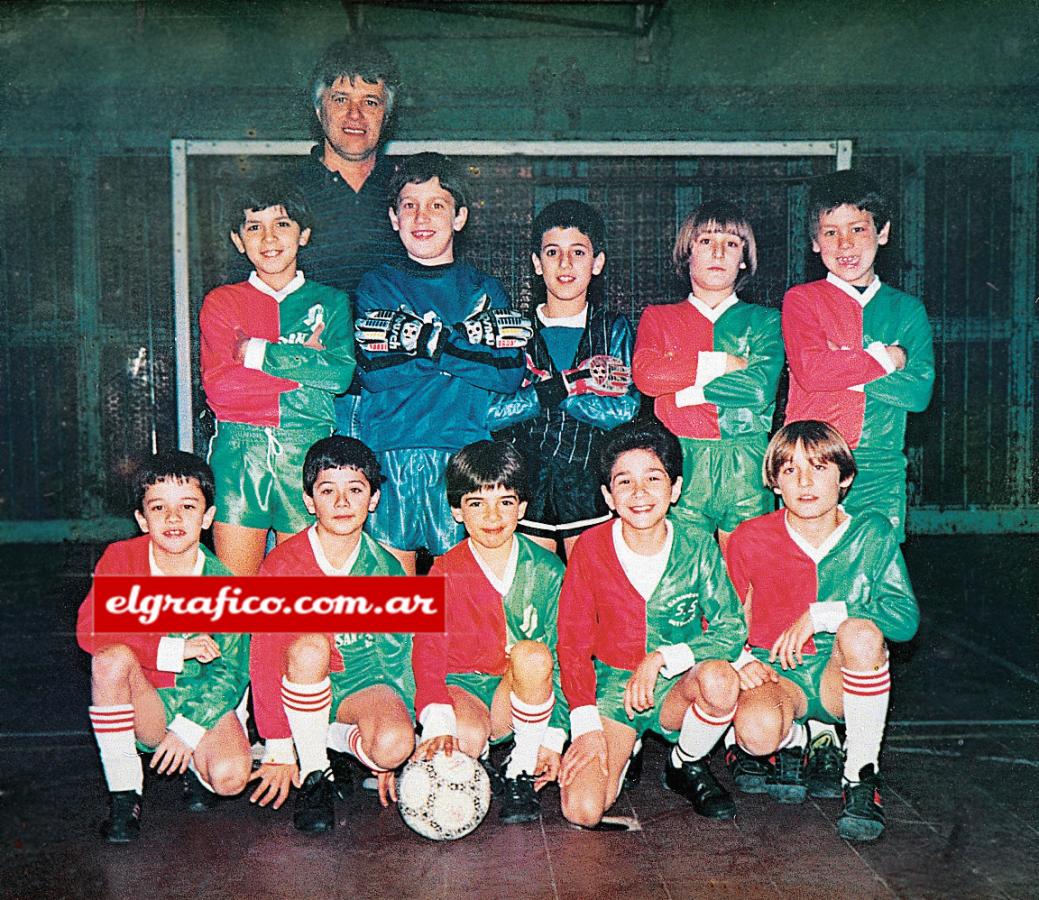 En Jorge Newbery, su segundo club de la niñez.