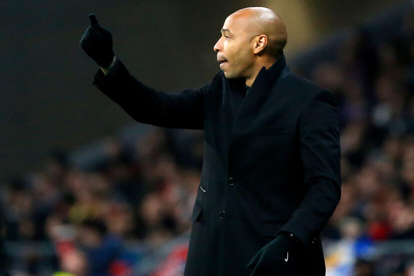 Imagen Thierry Henry, con problemas para armar la Selecciòn Olímpica de Francia.