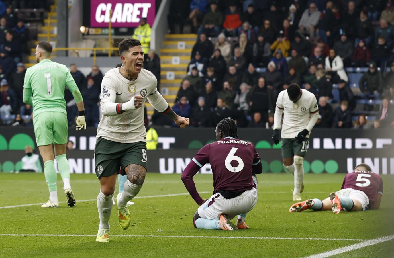 Imagen El grito de gol de Enzo Fernández en Turf Moor.