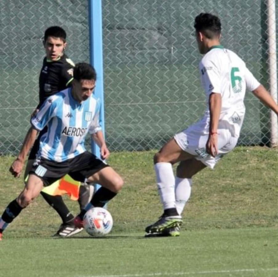 Imagen Agustín Ojeda, la joya de Racing que se formó futbolísticamente en el Predio Tita