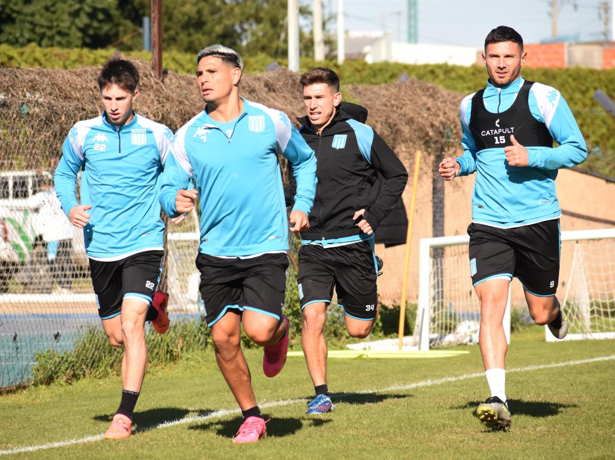 Imagen Racing repetiría alineación frente a Argentinos.