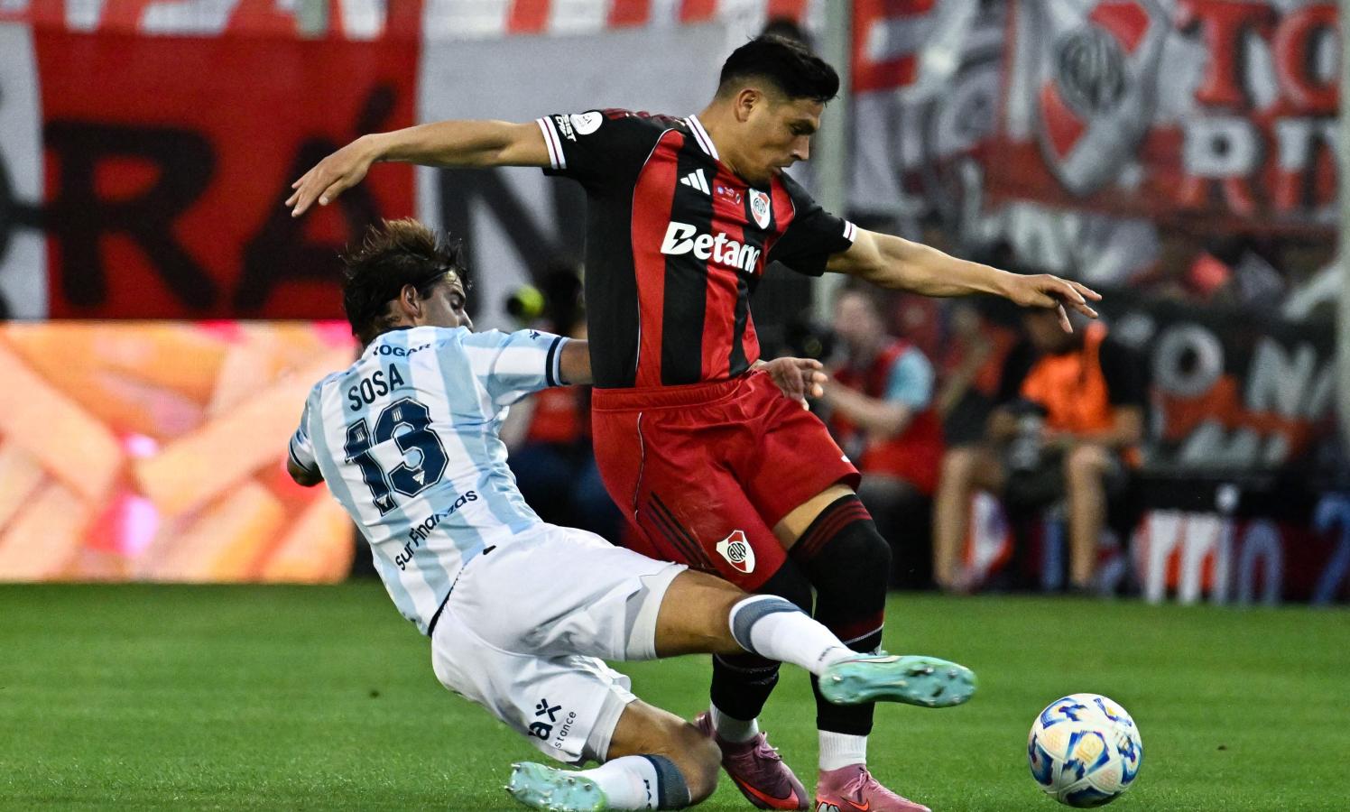 A horas del "segundo round" entre Maximiliano Salas y Racing