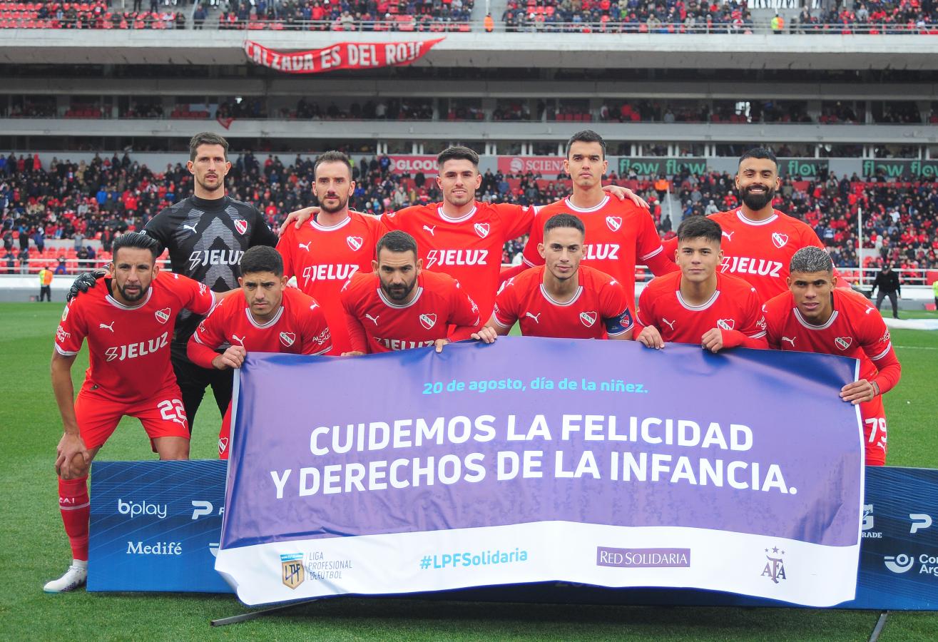 Imagen Debut en la Copa de la Liga, derrota ante Colón y despedida para Zielinski (FOTOBAIRES)
