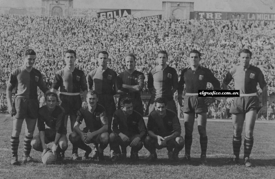 Mario alineado en el Génova... Esta foto se la envió Roberto Avallay, que había quedado allá después de la fuga— Al dorso se leen una palabras afectuosas... "Mario... Gardel fue un fenómeno, pero vos también... Esto va con un gran abrazo al ´bidones´ de Boyé. "